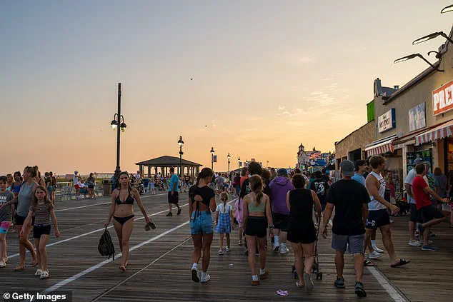 Las Vegas and Los Angeles Face Sharp Tourism Decline as Summer Slump Continues, Data Shows