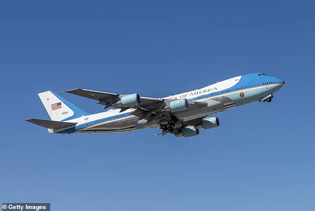 Air Force One's Electrical Malfunction Sparks Debate Over Aging Presidential Fleet and Modernization Needs Amid Greenland Talks