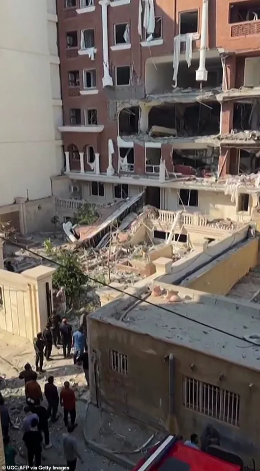 Explosions in Iran Kill at Least Five Near Strategic Strait of Hormuz as Protests Continue