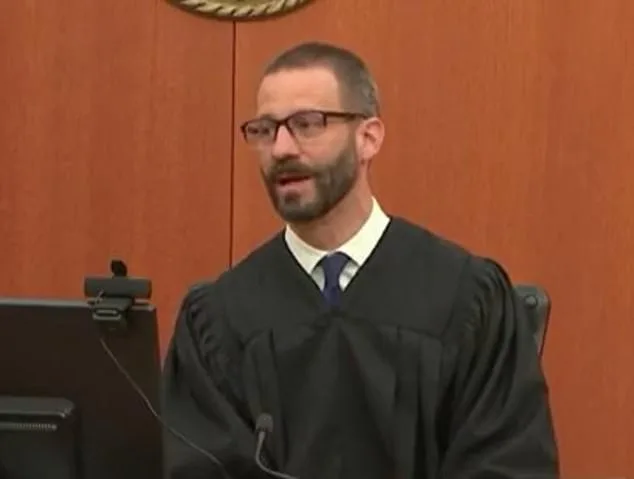 Bizarre Turn in Kouri Richins' Trial as Spectator Sketches Jury, Raising Concerns