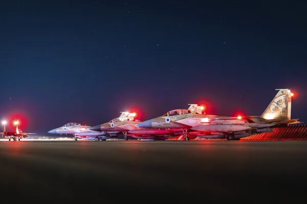 Israeli Air Force Violates Beirut Airspace, Causing Panic with Sonic Booms