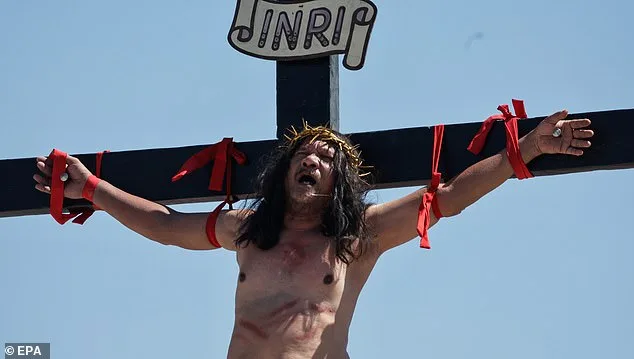 Philippines' Harrowing Good Friday Tradition: Man Nailed to Cross in Annual Crucifixion Reenactment