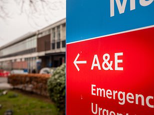 Teenager detained 70 days in ER room due to lack of suitable care